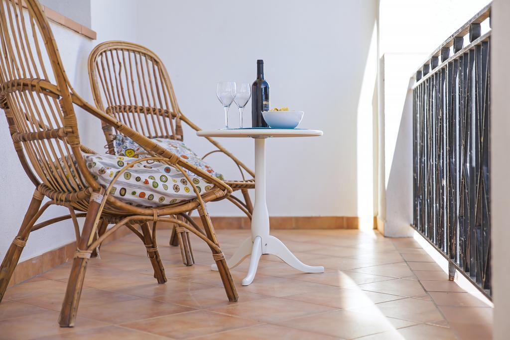 Rvhotels Apartamentos Heemstede ลาเอสตาร์ติต ภายนอก รูปภาพ